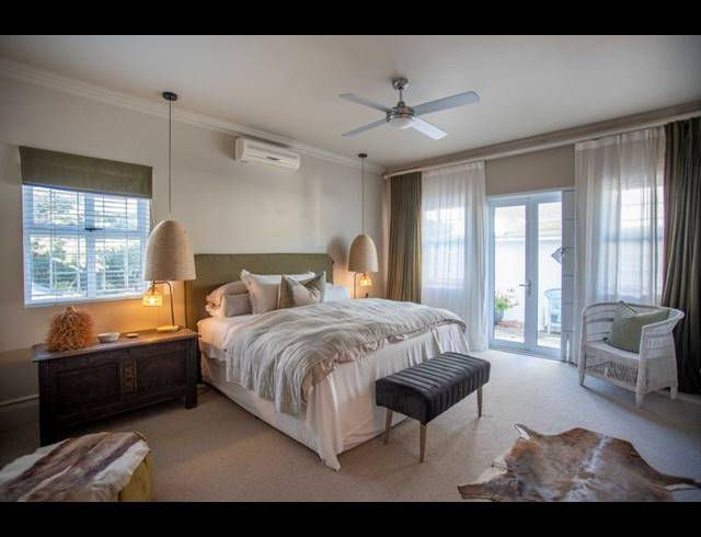 6 BEDROOM HOUSE FOR SALE IN SEASIDE LONGSHIPS